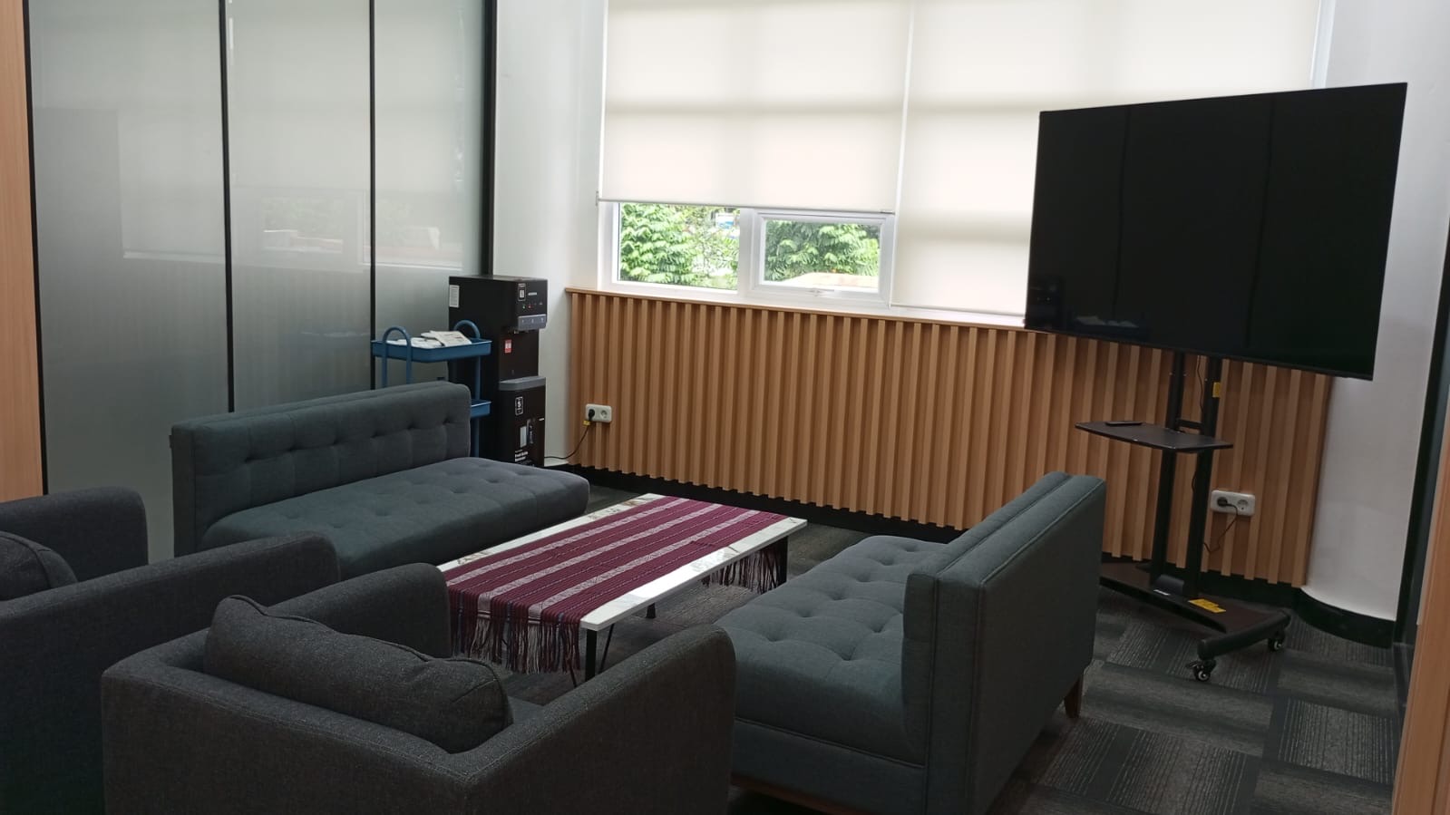 be097d04-77a4-4ea4-b364-9551bd88ac20 2