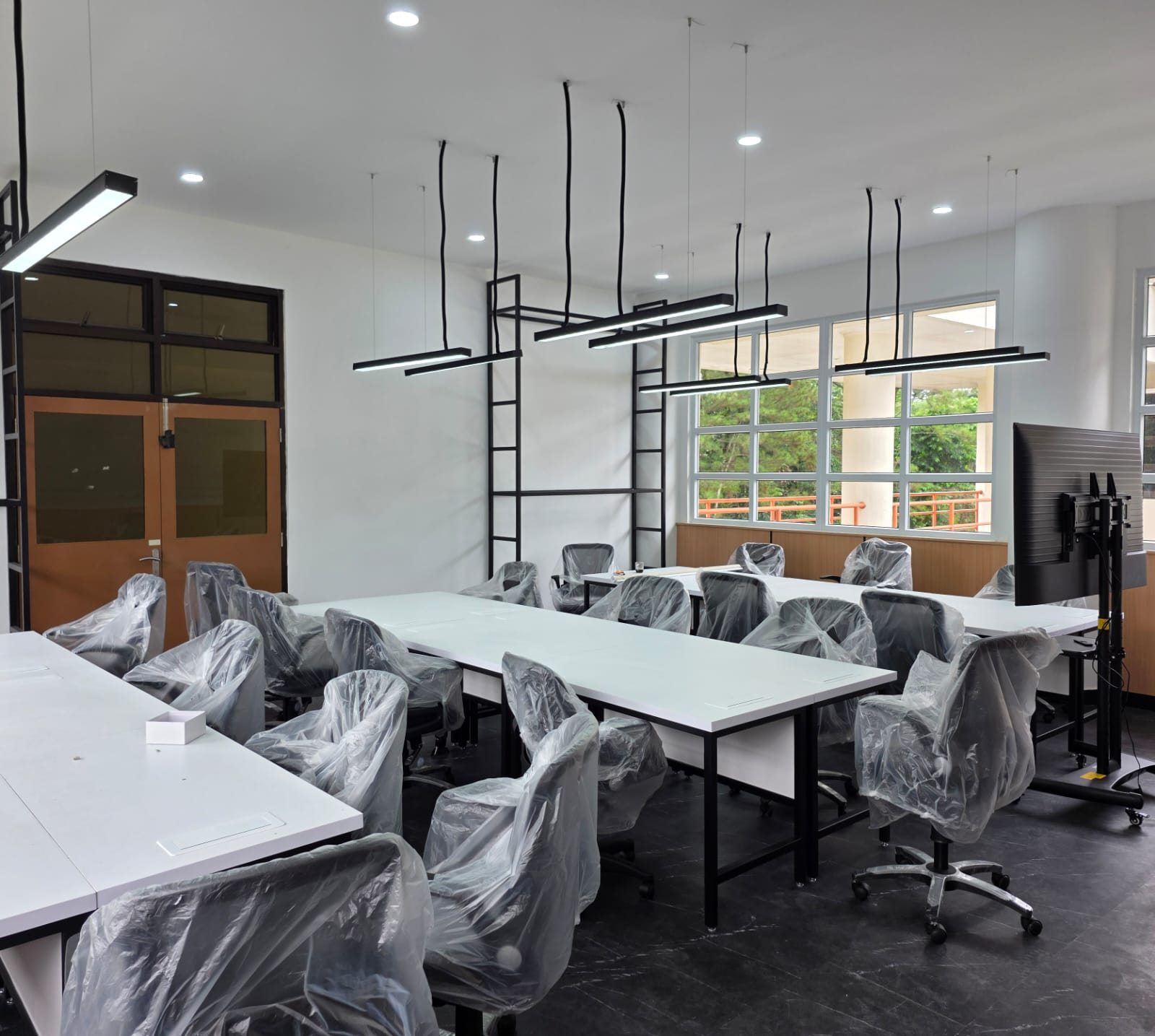 53158794-e78c-4751-8711-548d9f8d9f7c